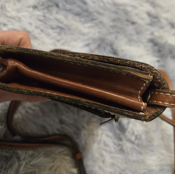 Patricia Nash• Torri leather brown crossbody bag w/ tooled floral pattern. - Picture 8 of 16